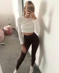 Erdemli Escort Görkemli Elif: Egzotik Güzellikle Çılgın Bir Deneyim